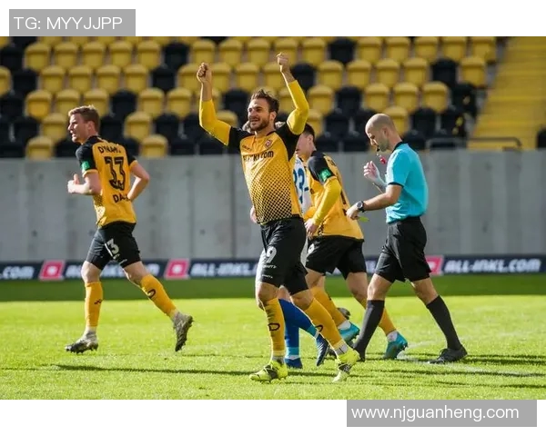 辛德勒菲尔德德乙降级悬在头上，风雨欲来局势堪忧